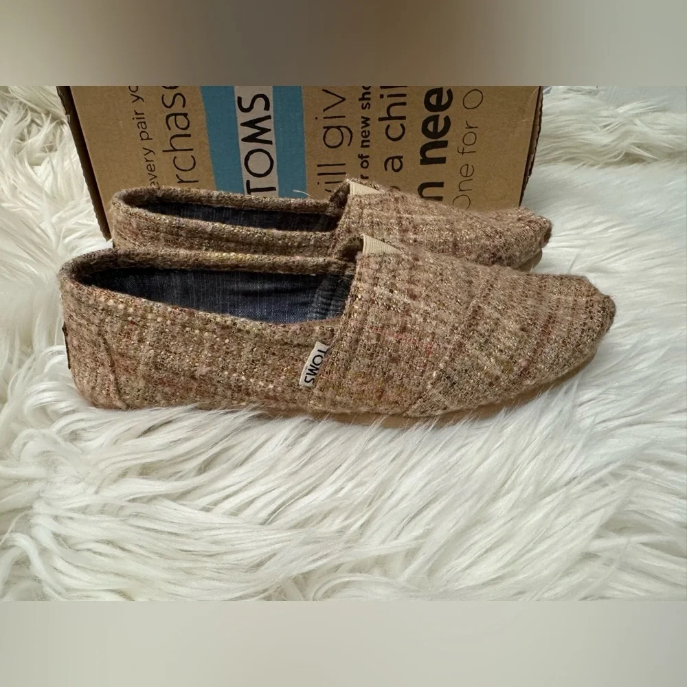 Toms Brown Tweed Flats - Picture 2 of 5